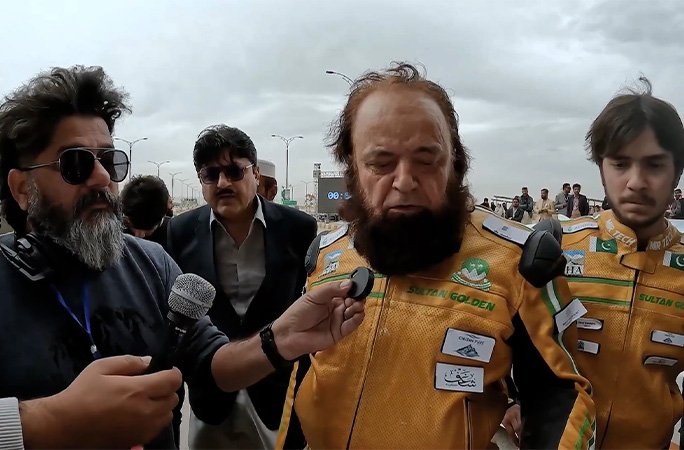 sultan-golden-records-being-interviewed.jpg